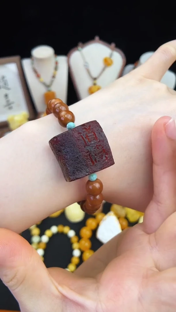 琥珀未镶嵌珠宝奇石柒月