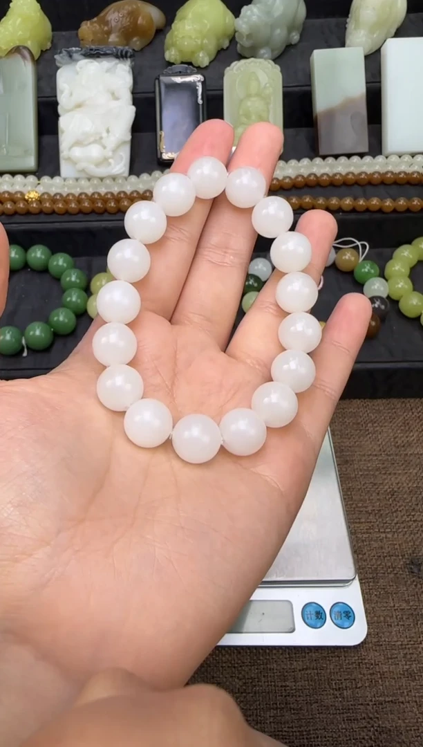 未镶嵌手串和田玉手串