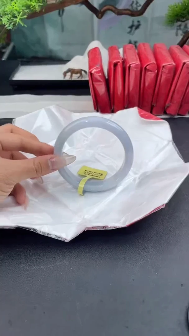 【闪购商品】翡翠手镯未镶嵌13翡翠手镯60-62