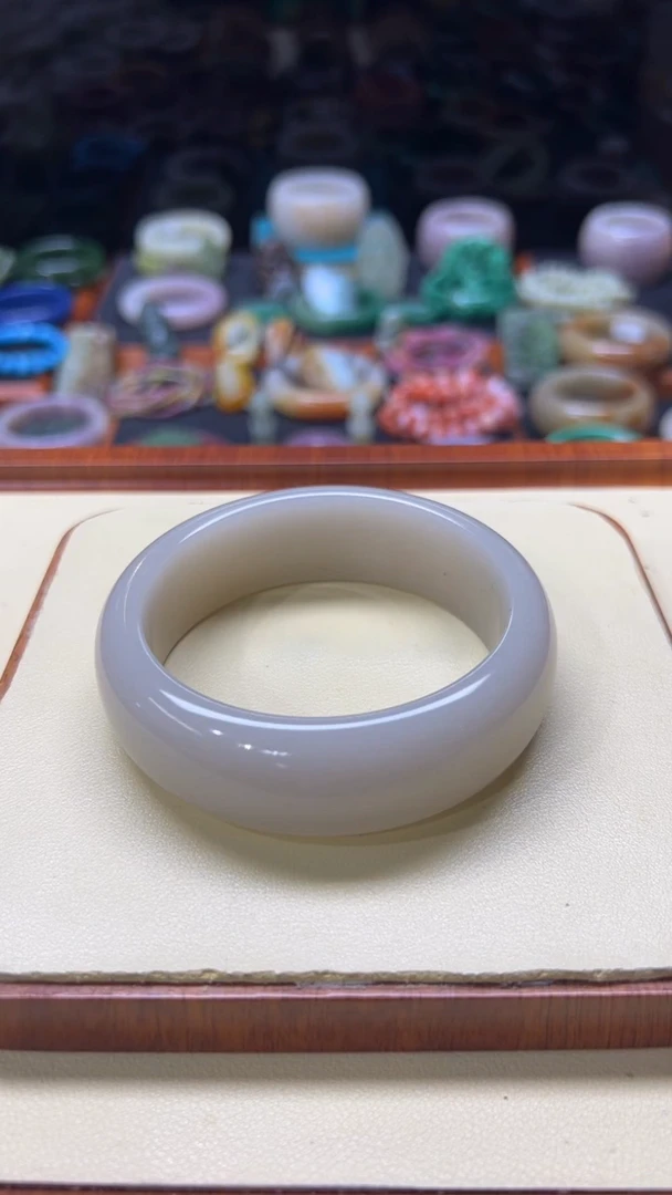 未镶嵌手镯石英质玉猫*姐234
