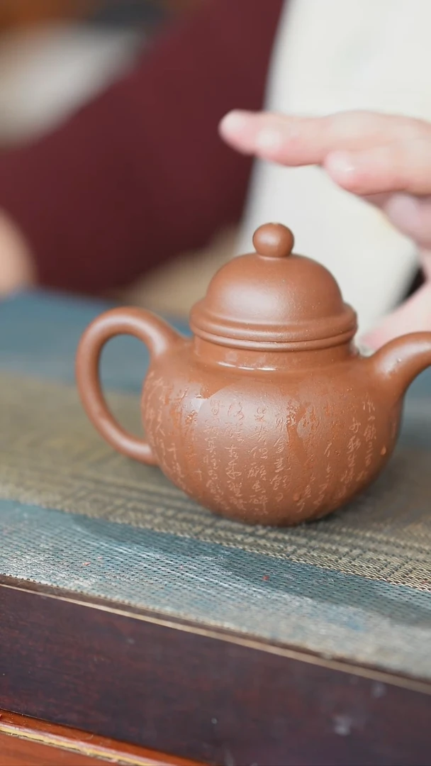 【闪购商品】喀左紫砂真不错，主播就是做壶的