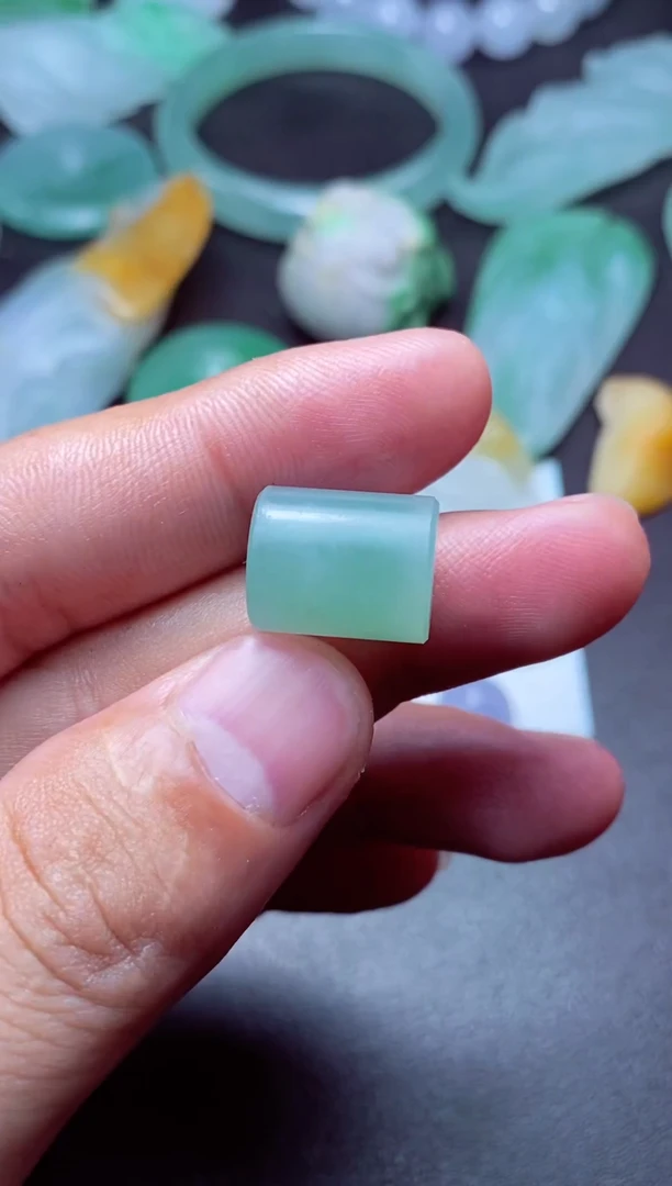 未镶嵌定制翡翠夏*师翡翠