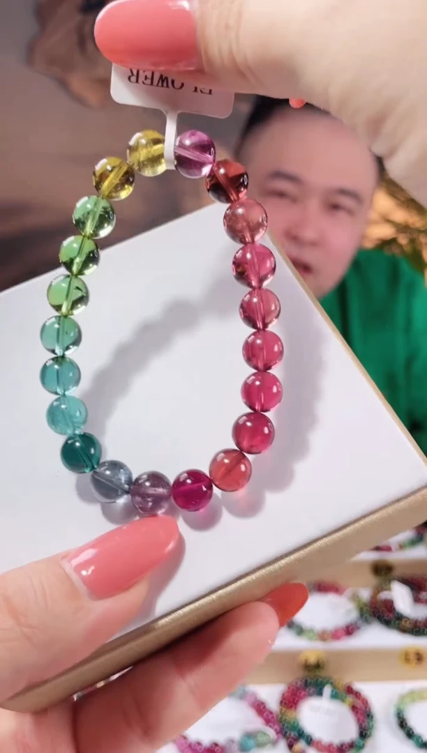 【闪购商品】碧玺手链未镶嵌单圈手链9+