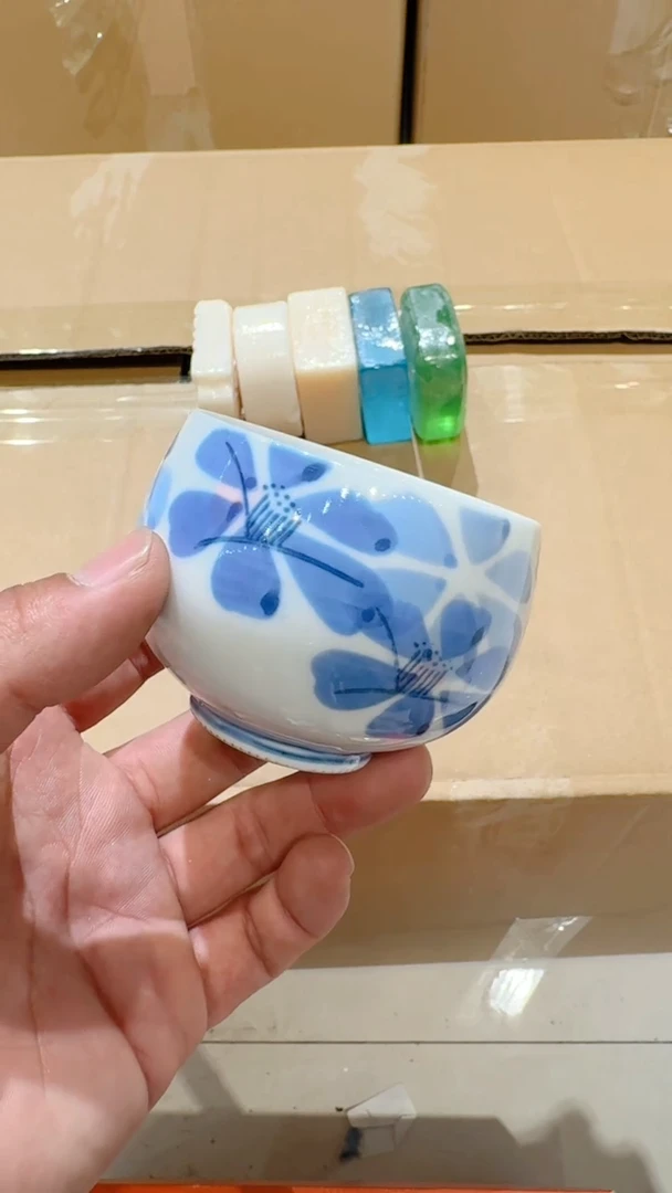乱山回流破旧瓷器