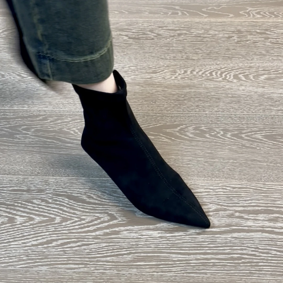 3CM弹力绒高跟尖头粗跟百搭单靴高端不累脚高跟靴女鞋时装靴女鞋