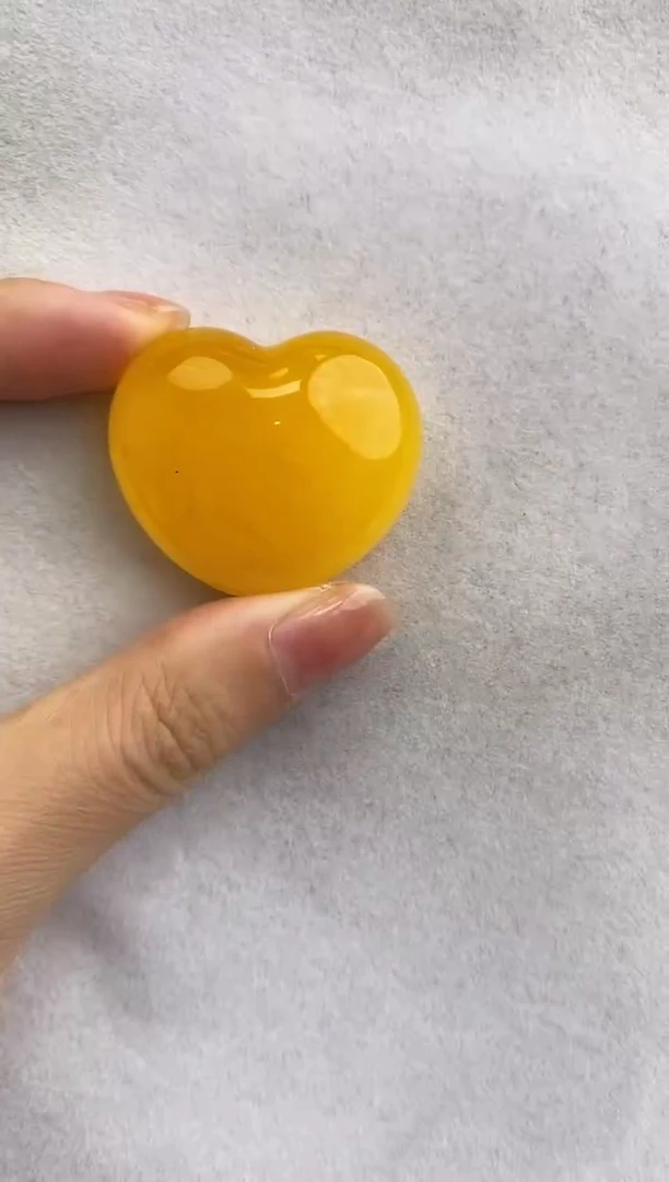 未镶嵌琥珀裸石10529116-吊坠（默认打孔）