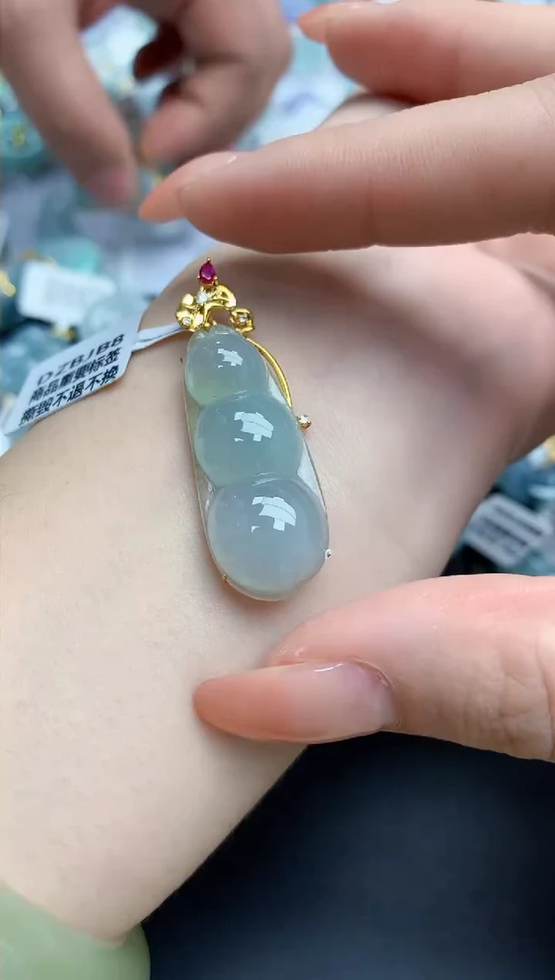 【闪购商品】翡翠颈饰18K金镶嵌天然缅甸翡翠A货