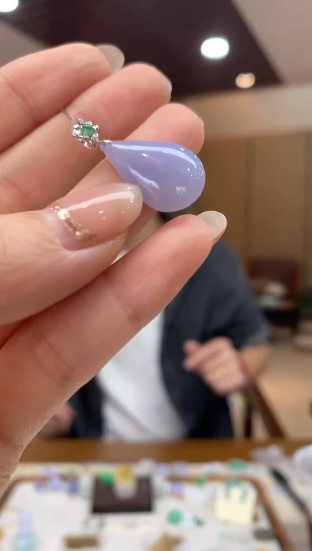 吊坠(不含链)18K金镶嵌翡翠水滴