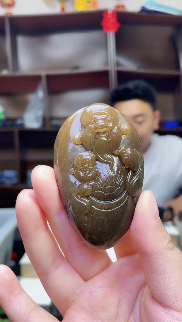 和田玉未镶嵌颈饰1