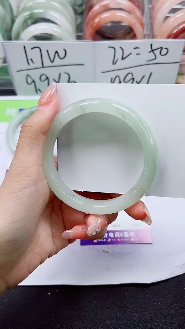 【闪购商品】石英质玉手镯未镶嵌A134-57/58