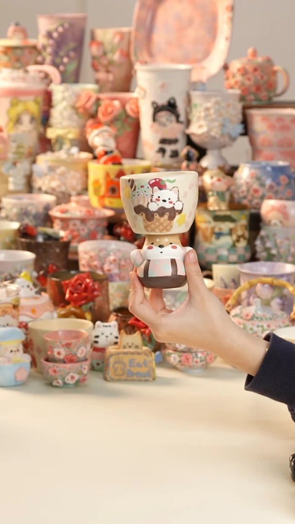 摆件陶景德镇釉下彩手绘设计师款陶瓷