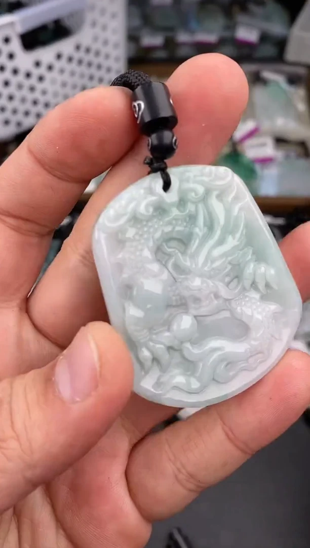 【闪购商品】翡翠颈饰未镶嵌  天然翡翠，一物一图