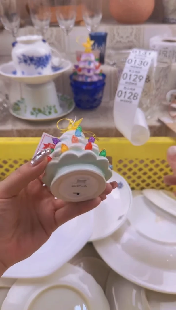 晚****e128默认微瑕，满20元包邮