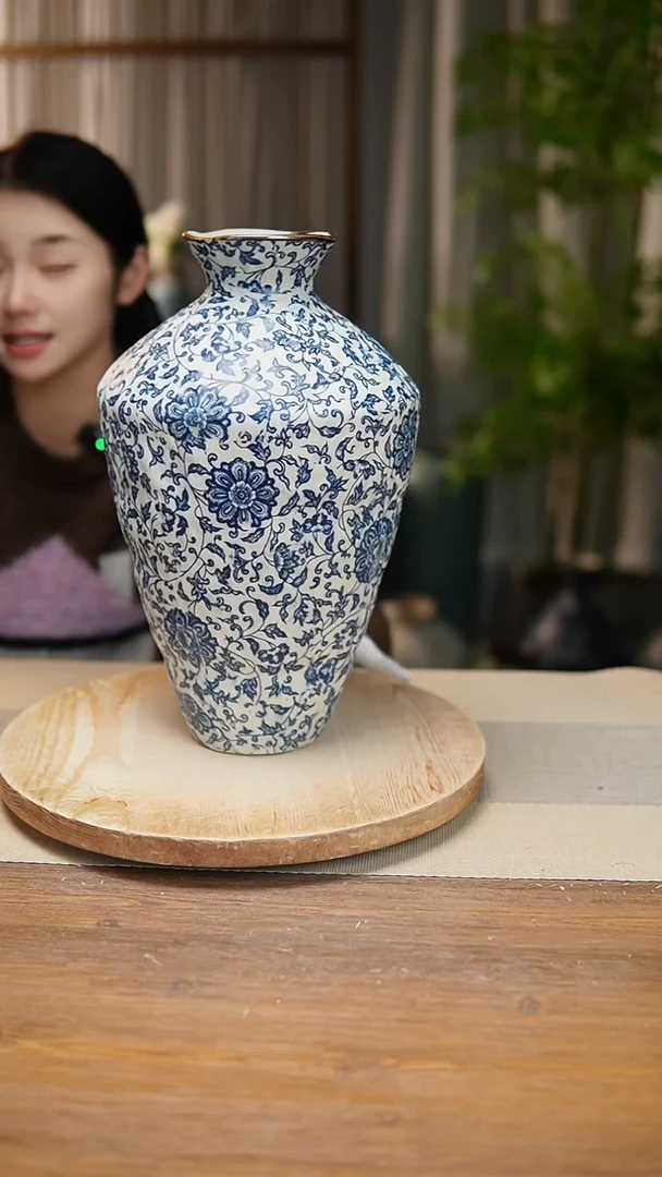 【闪购商品】陶瓷花器青花瓷缠枝莲高脚
