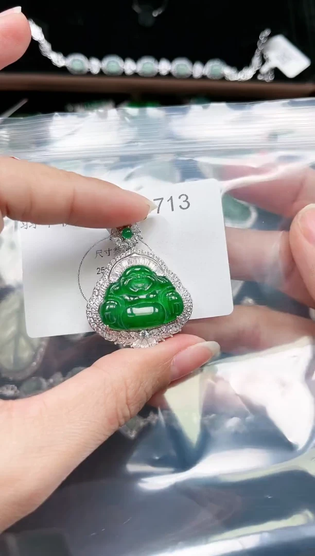 【闪购商品】翡翠颈饰银S925镶嵌赠皮绳713