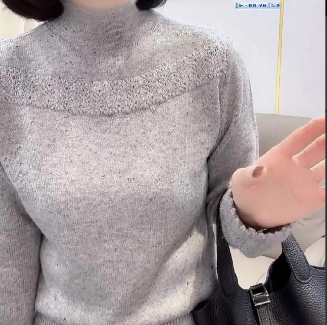 设计感烫钻半高领毛衣2025冬季款洋气百搭纯色毛衣女针织打底衫