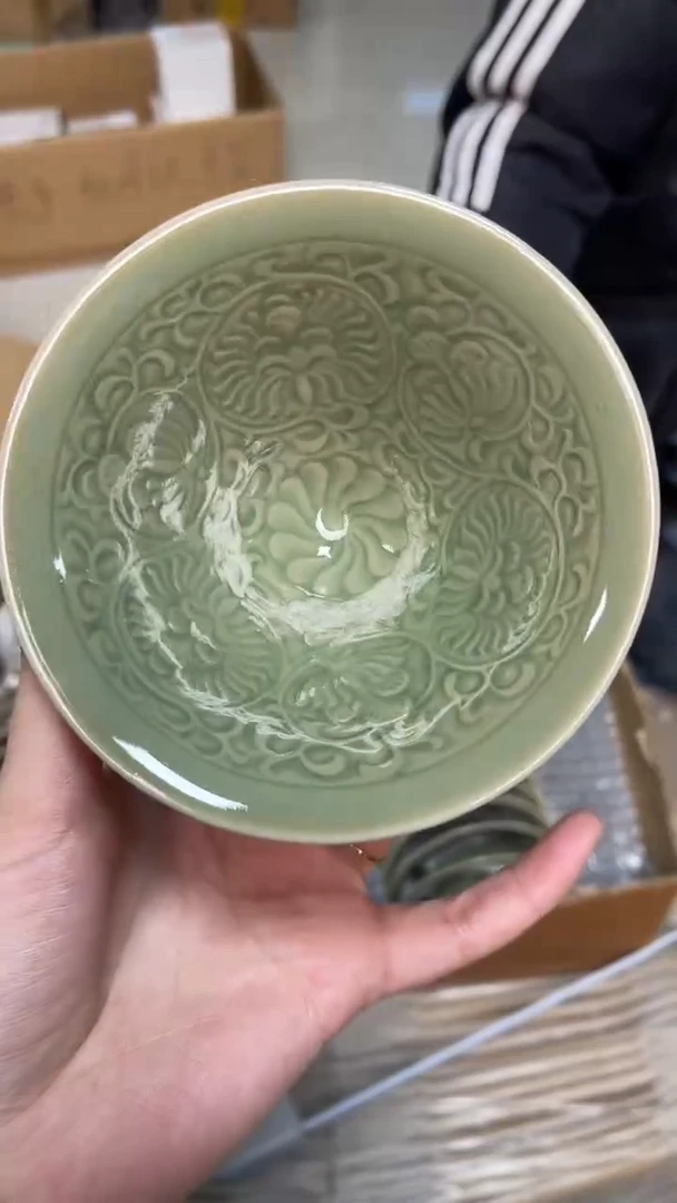 陶瓷秘色菊纹斗笠盏单只 全品