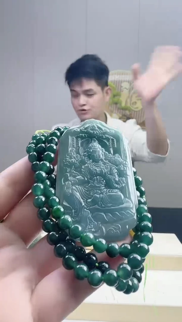 颈饰未镶嵌翡翠天然A货翡翠  多样性随机发其一