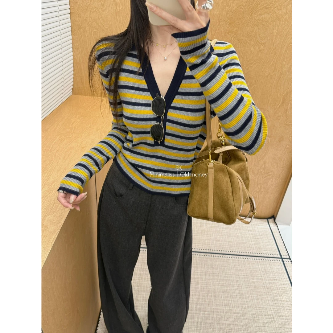 法式复古纽扣V领条纹针织衫女秋冬新款修身显瘦内搭打底衫1212