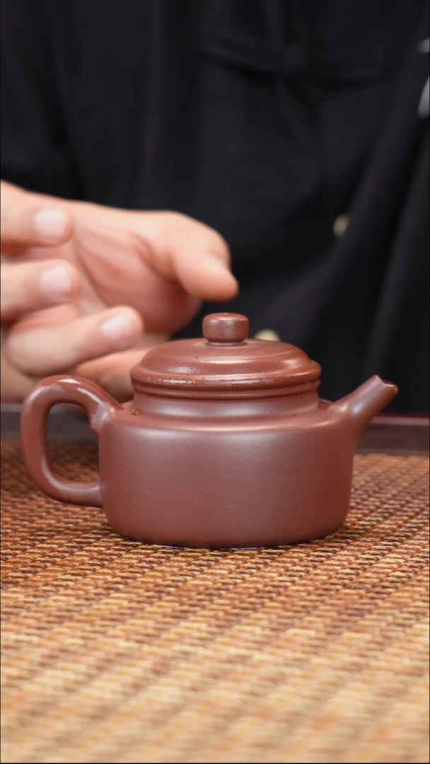 茶壶紫砂宜兴紫砂龙血砂德钟