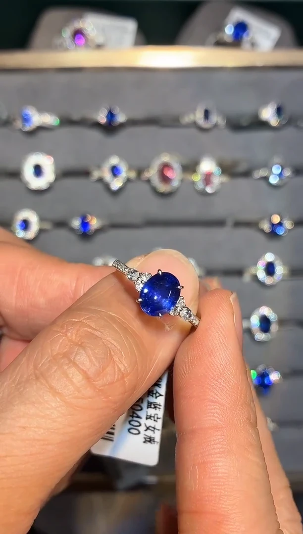 戒指蓝宝石18K金镶嵌【闪购】2.0ct/同步展会价/皇家蓝