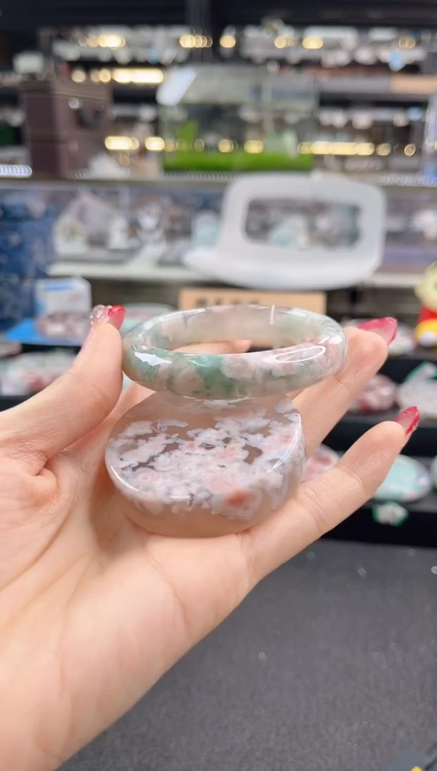 未镶嵌手镯石英质玉53--54圈口 （赠品镯心）