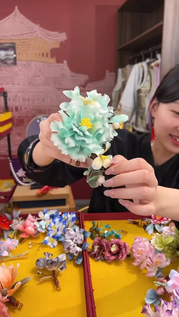 【闪购商品】刺绣非遗绒花（发饰）