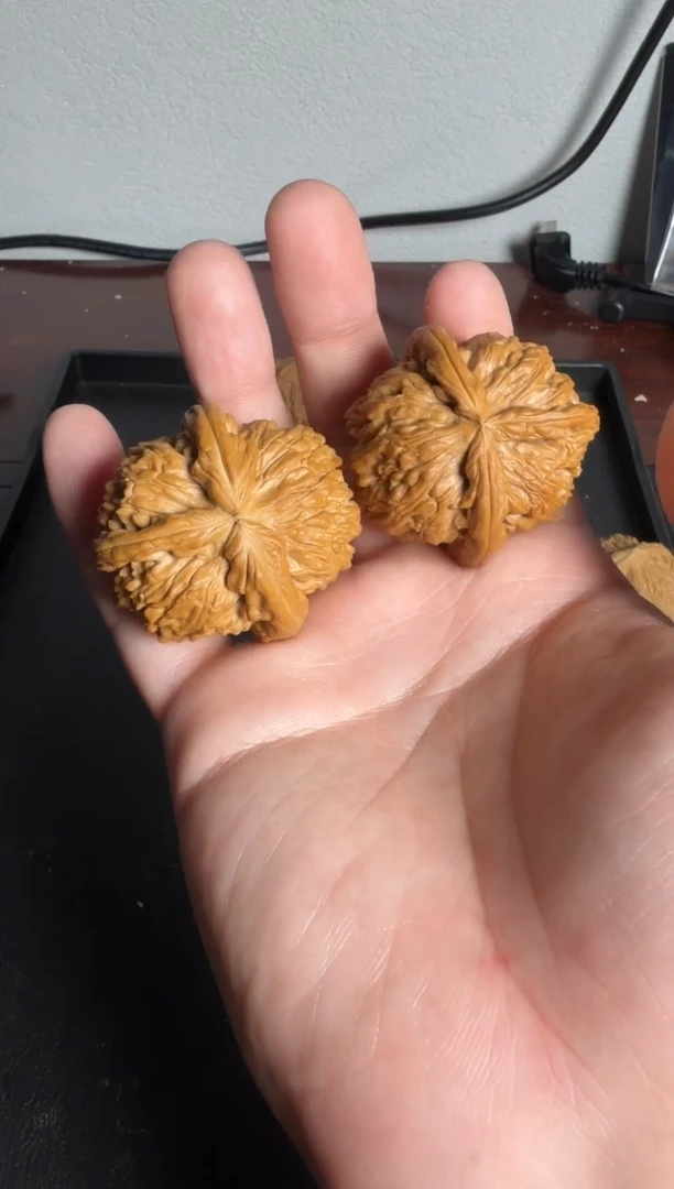 吊坠文玩核桃42尺全品人丁兴旺白狮子三棱