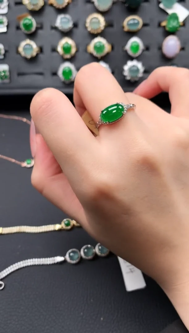 【闪购商品】翡翠戒指银S925镶嵌52114