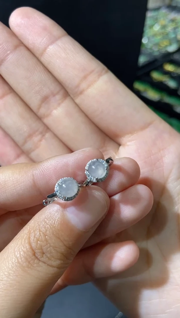 颈饰未镶嵌翡翠天然翡翠a货9多样性发一