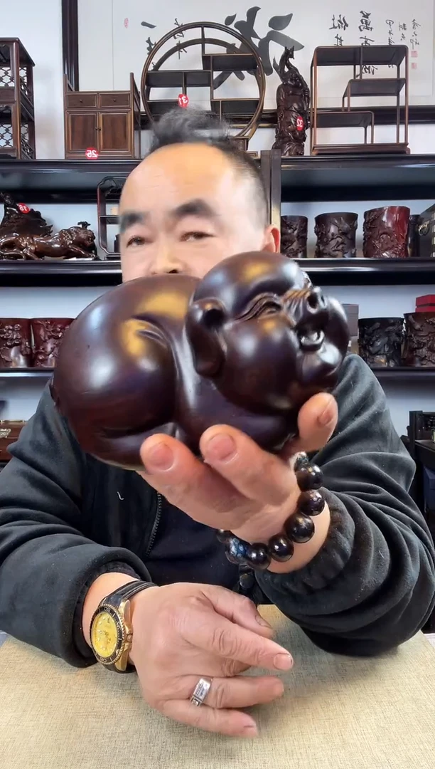 木老李红木工艺品大猪