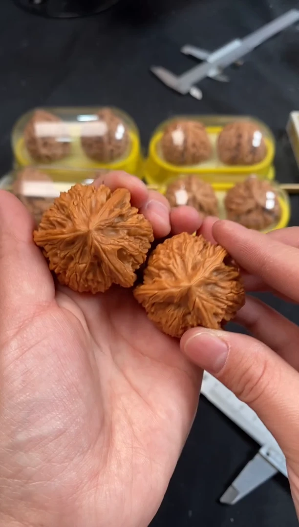 把件文玩核桃文山三棱39尺Z271