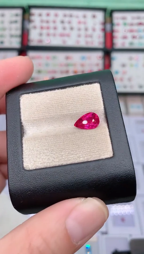 未镶嵌裸石碧玺2.4ct卢比来