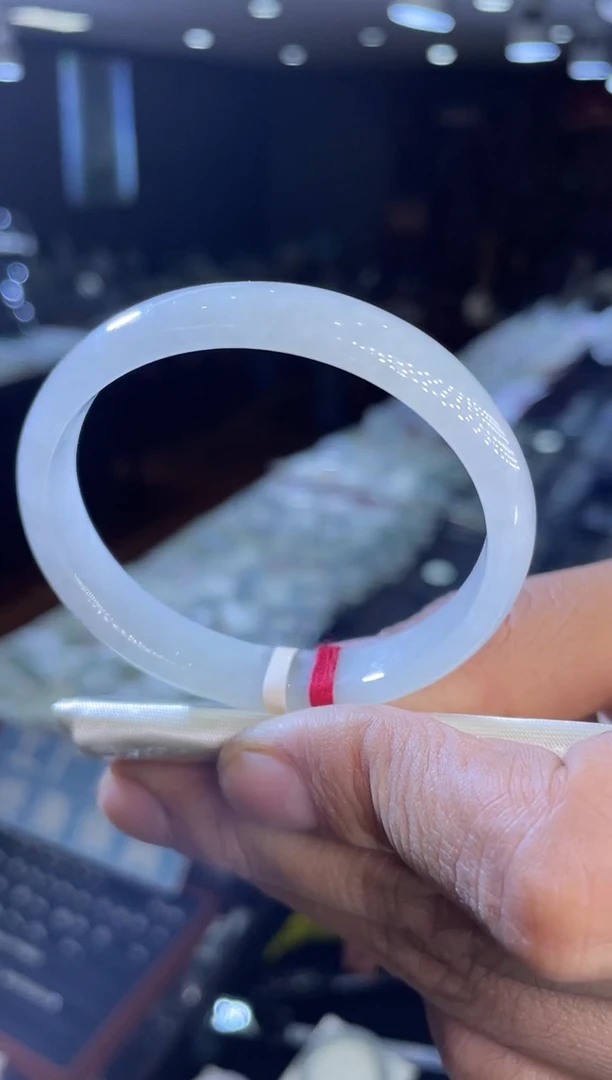 未镶嵌手镯翡翠贵妃52-53