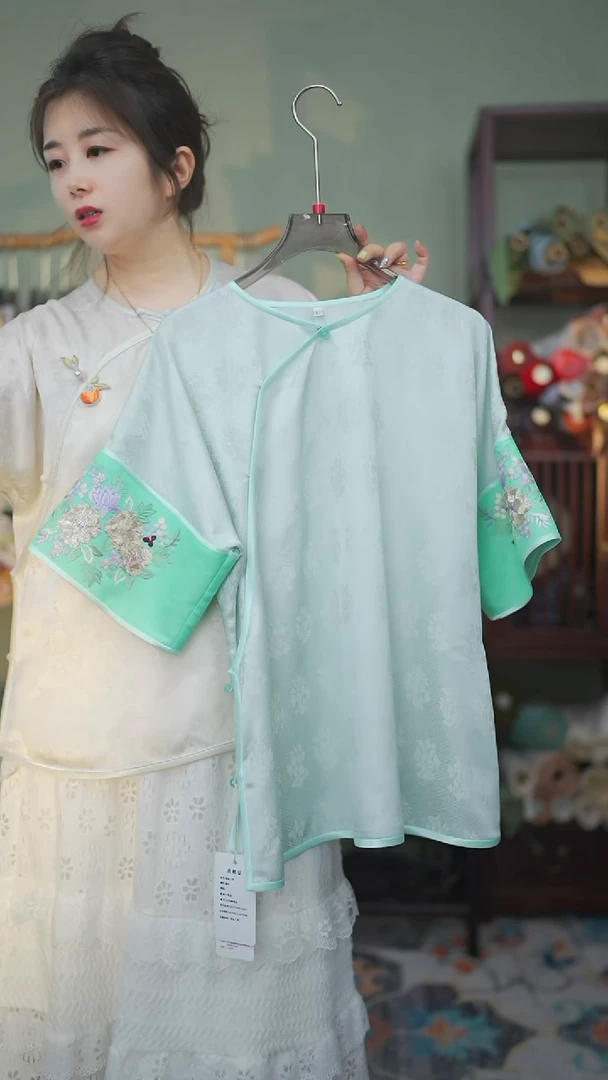 刺绣L码130斤内百搭款上衣单层