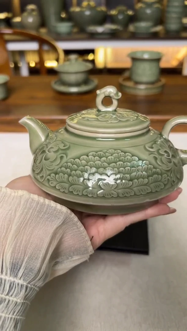 陶瓷耀州窑纯手工花口如意赤龙茶壶特价