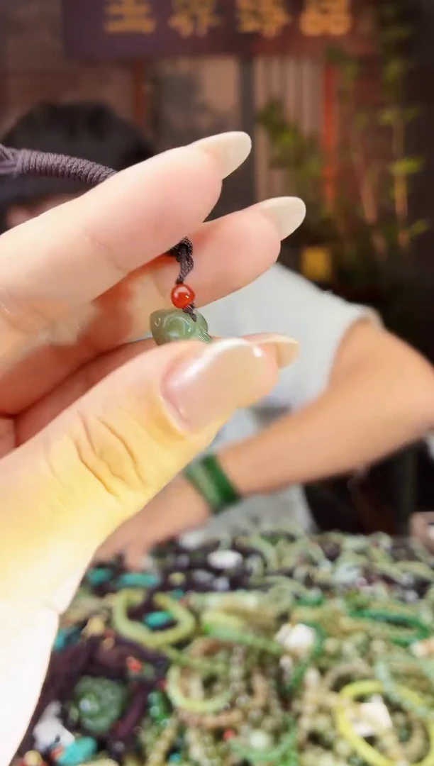 颈饰未镶嵌和田玉多样性发货拍一发一