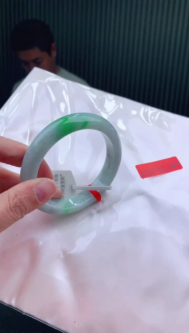 未镶嵌手镯翡翠58