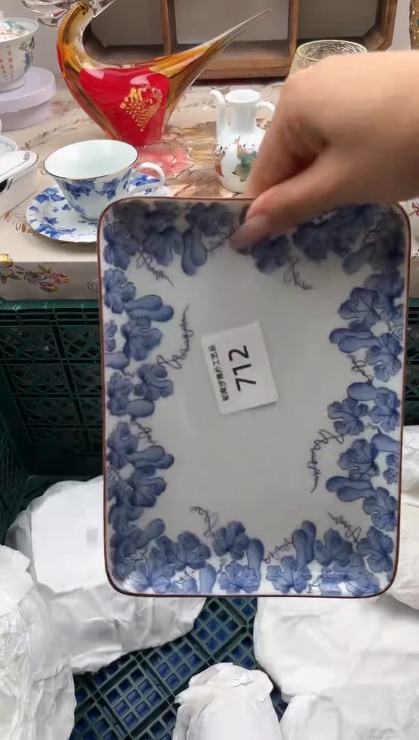 瓷片小**儿U         712