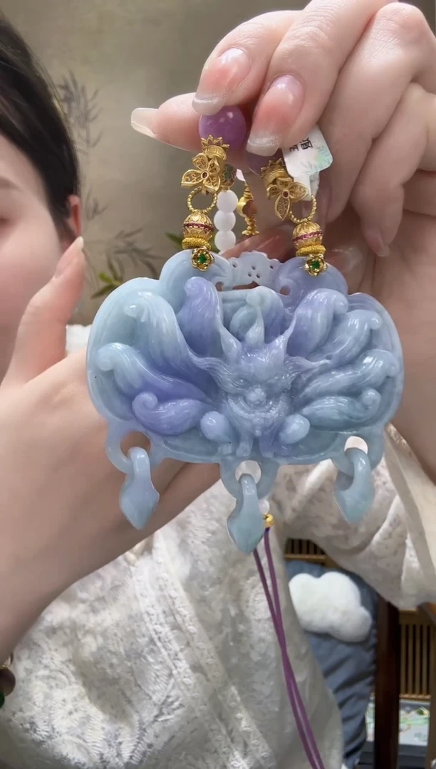 翡翠未镶嵌颈饰吊坠