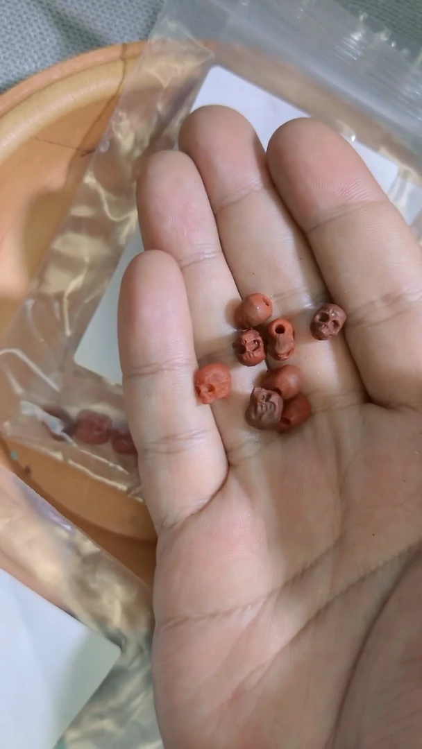 南红玛瑙未镶嵌颈饰NHX23南红半鄂混色多样性发货发其一