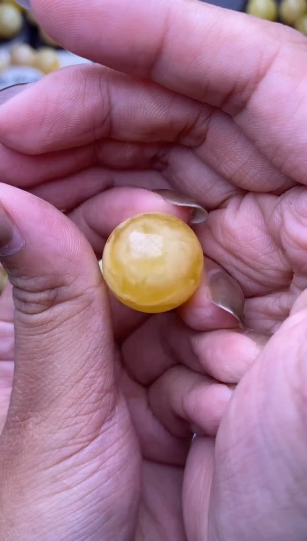 裸石琥珀未镶嵌大小姐珠宝72