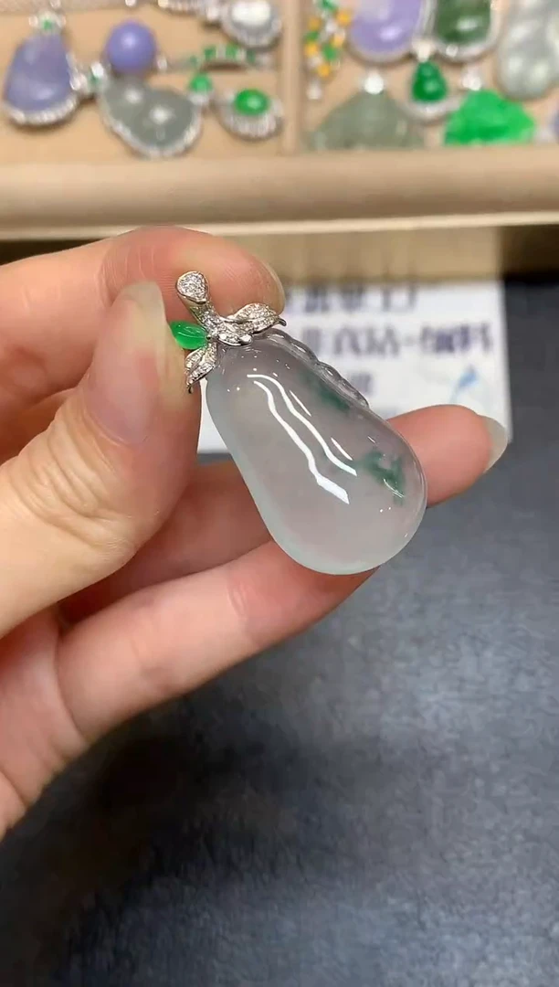 颈饰18K金镶嵌翡翠24小时鉴赏期】福瓜【无服务费