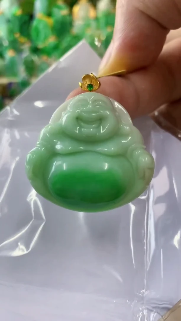 翡翠18K金镶嵌吊坠(不含链)缅甸翡翠挂件