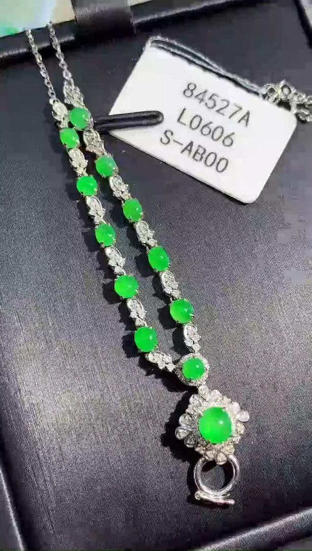 套链18K金镶嵌翡翠L0606多样性发其一