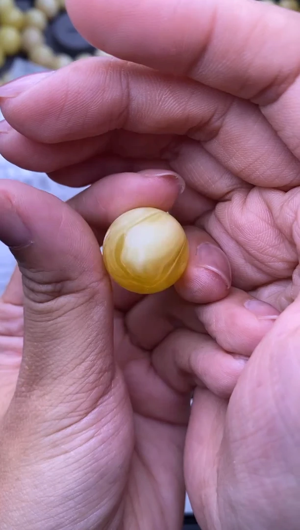 裸石琥珀未镶嵌大小姐珠宝113