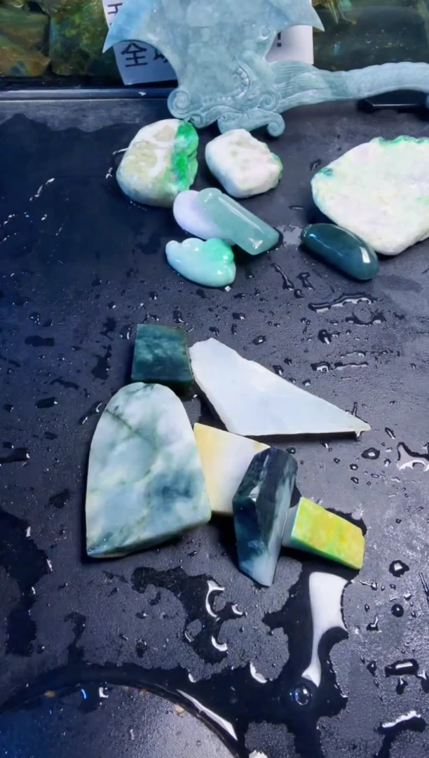 未镶嵌挂件翡翠天然翡翠025