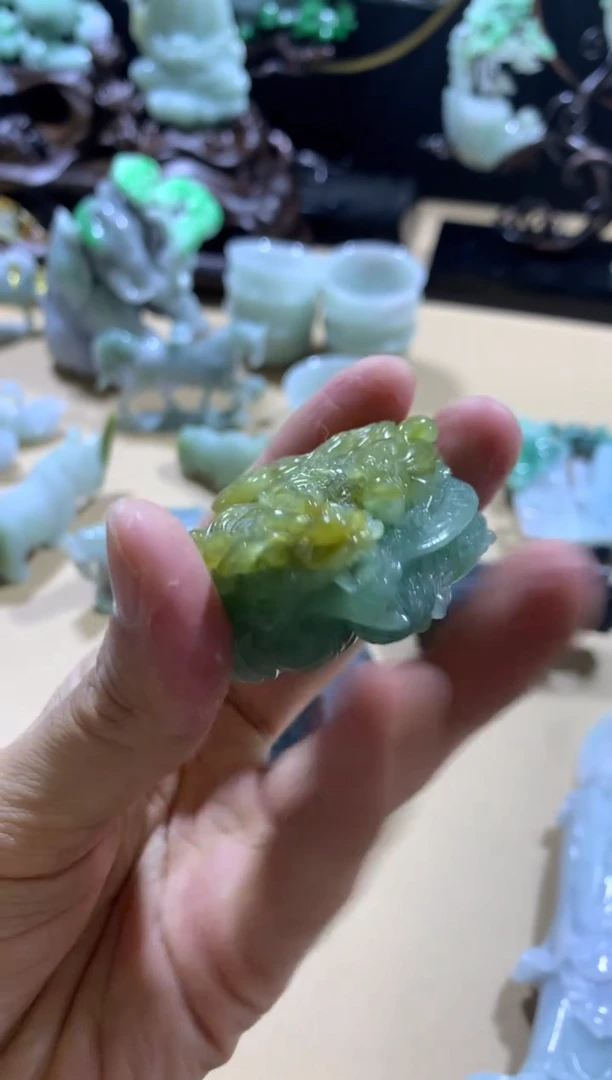 【闪购商品】翡翠摆件未镶嵌翡翠摆件