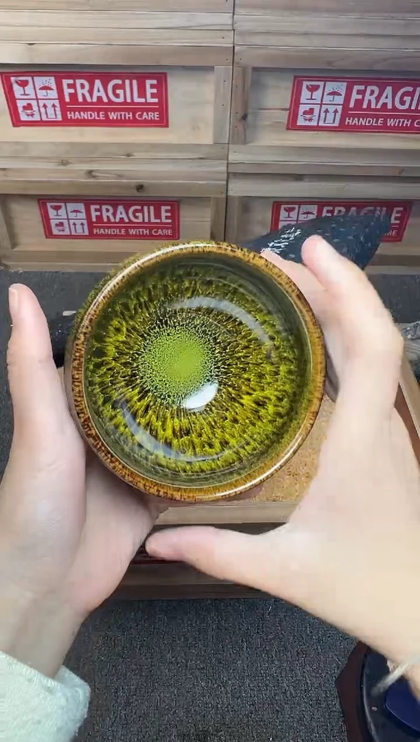 茶盏玉毫