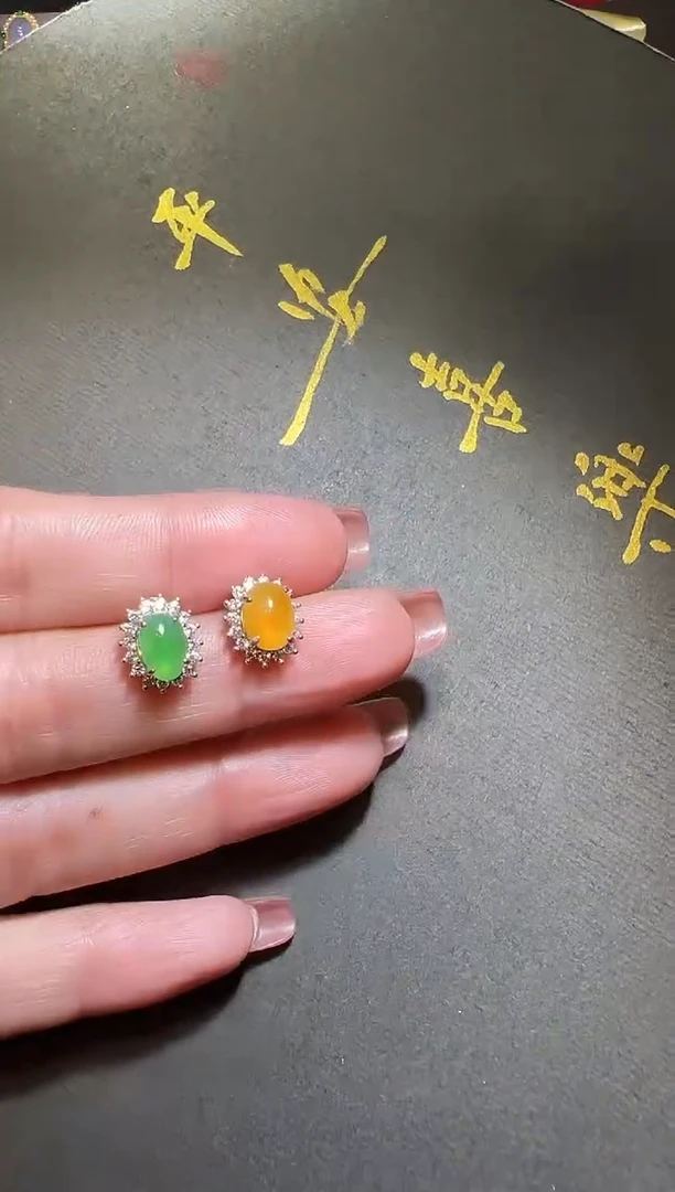 【闪购商品】翡翠银S925镶嵌耳饰翡翠蛋面耳钉